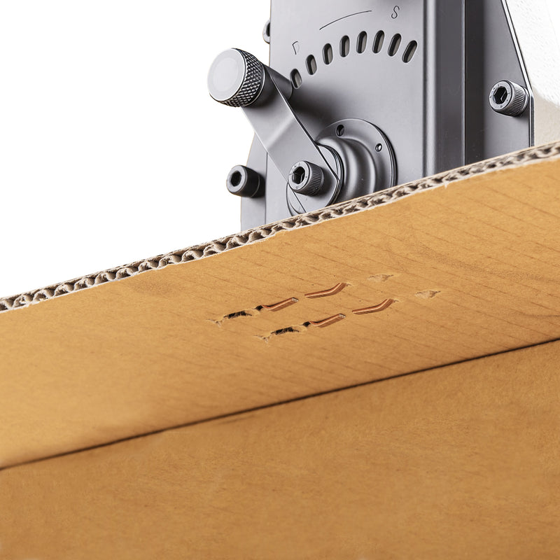 Clinched meite USA carton closing staples securing corrugated cardboard flaps for strong box sealing